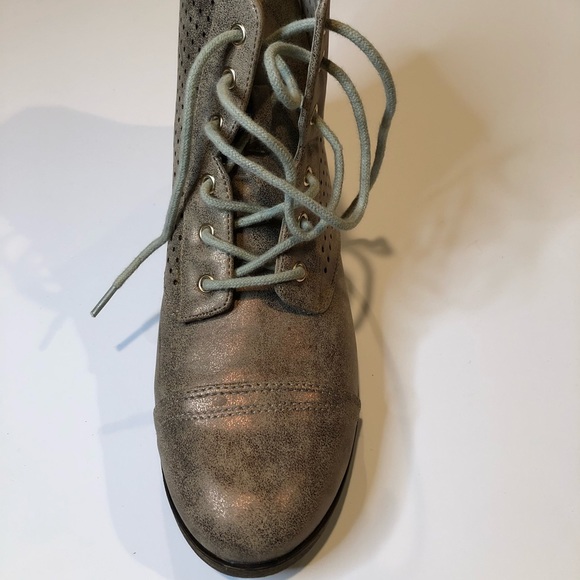 Quinn Combat Boots - Picture 5 of 8